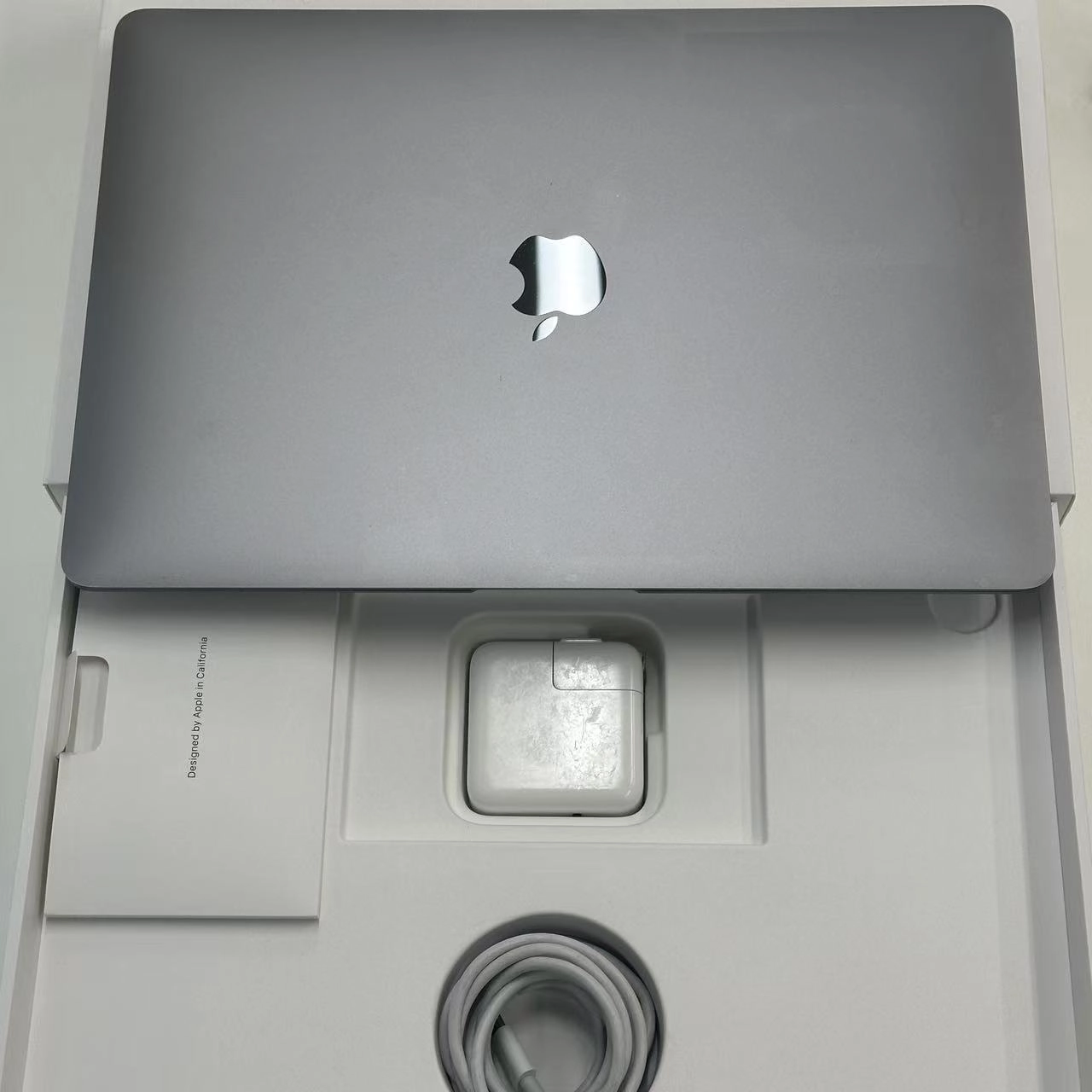 MacBook Air Retina 13インチ 2020 1.1GHz Core i5 8GB 1TB スペースグレイ A2179 8GB/1TB