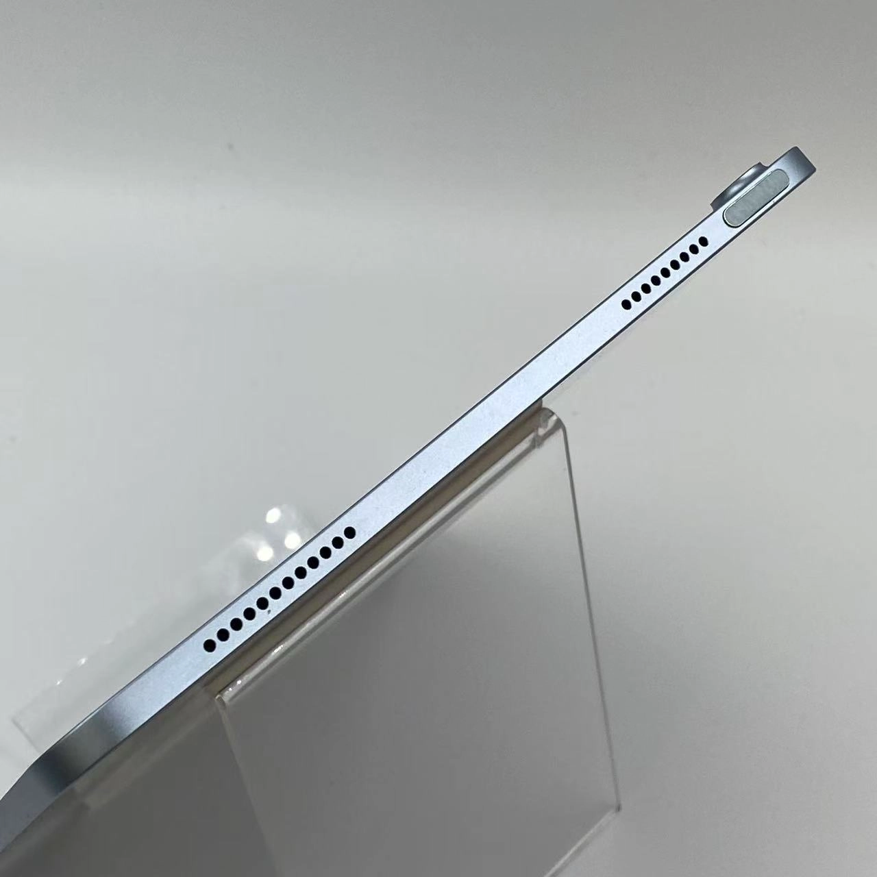 iPad Air 第6世代 11インチ 128GB ブルー MUWD3J/A Wi-Fiモデル 新品同様