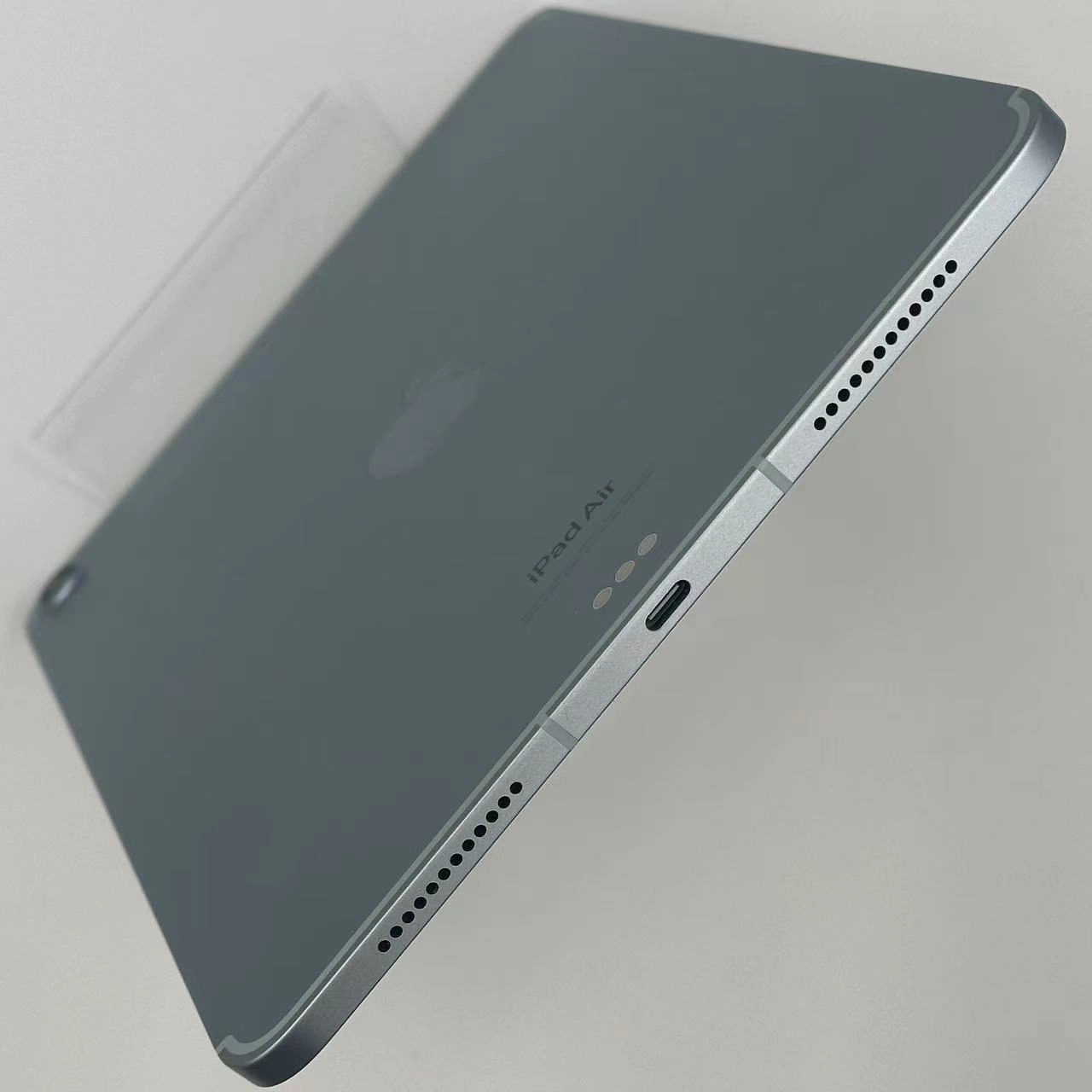 iPad Air 11インチ 第6世代 128GB ブルー MUXE3J/A AU版SIMフリー 美品