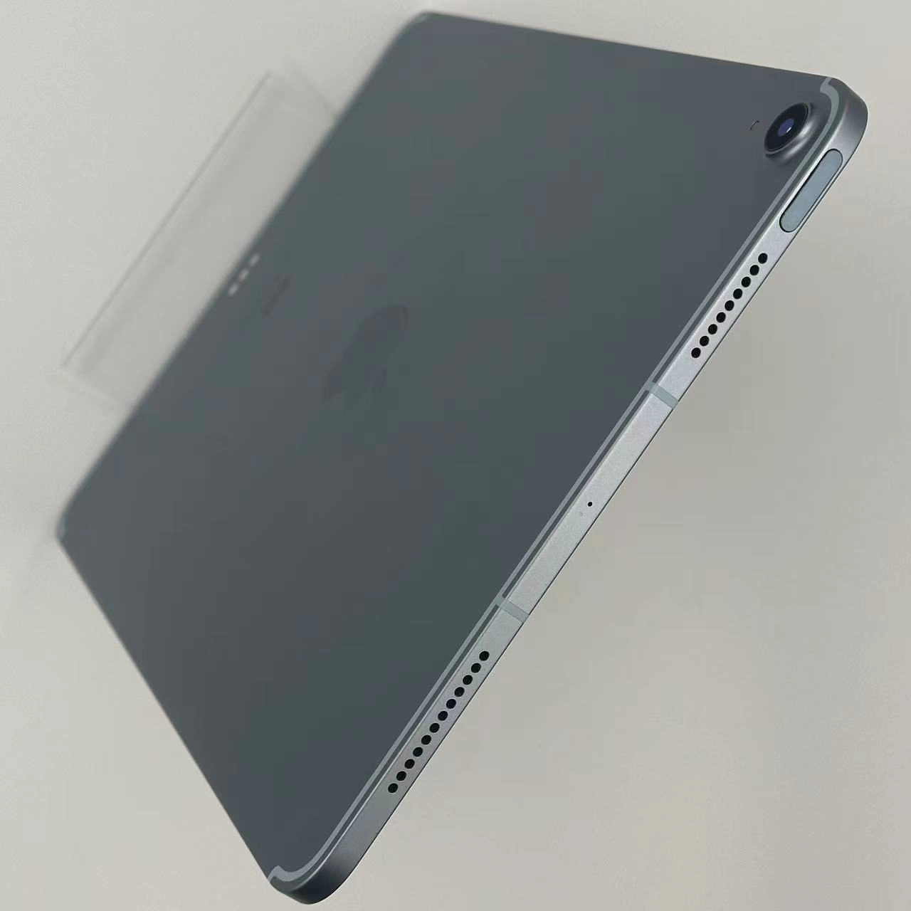 iPad Air 第4世代 256GB スカイブルー MYH62J/A docomo版SIMフリー 美品