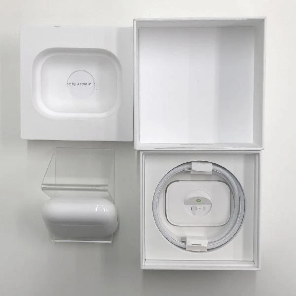 極美品 AirPods Pro 第2世代 MTJV3J/A 通電 動作確認済み 第2世代】AirPods Pro MTJV3J/A【2023】|中古オーディオ格安販売