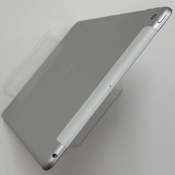 iPad 第7世代 32GB au版SIMフリー MW6C2J/A 美品