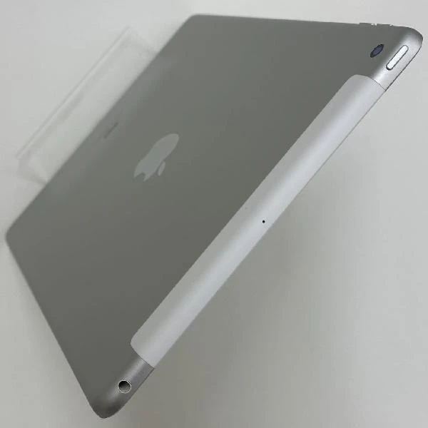 iPad 第7世代 32GB au版SIMフリー MW6C2J/A 美品