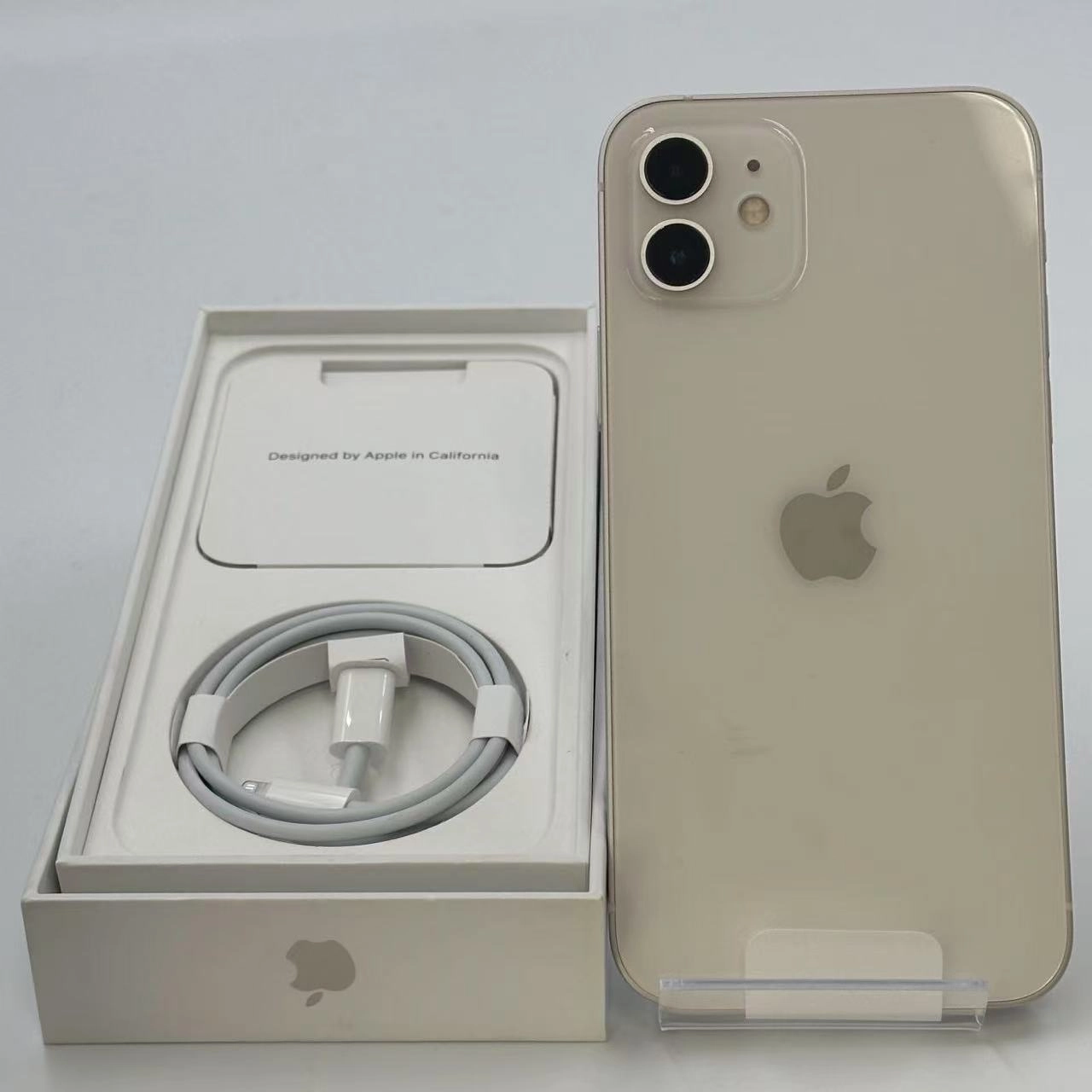 iPhone12 64GB ホワイト 3H516J/A au版SIMフリー 訳あり新品