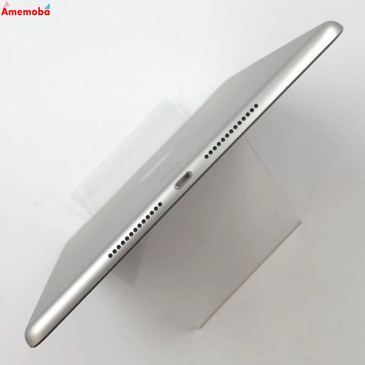 iPad 第9世代 64GB NK493J/A docomo版SIMフリー