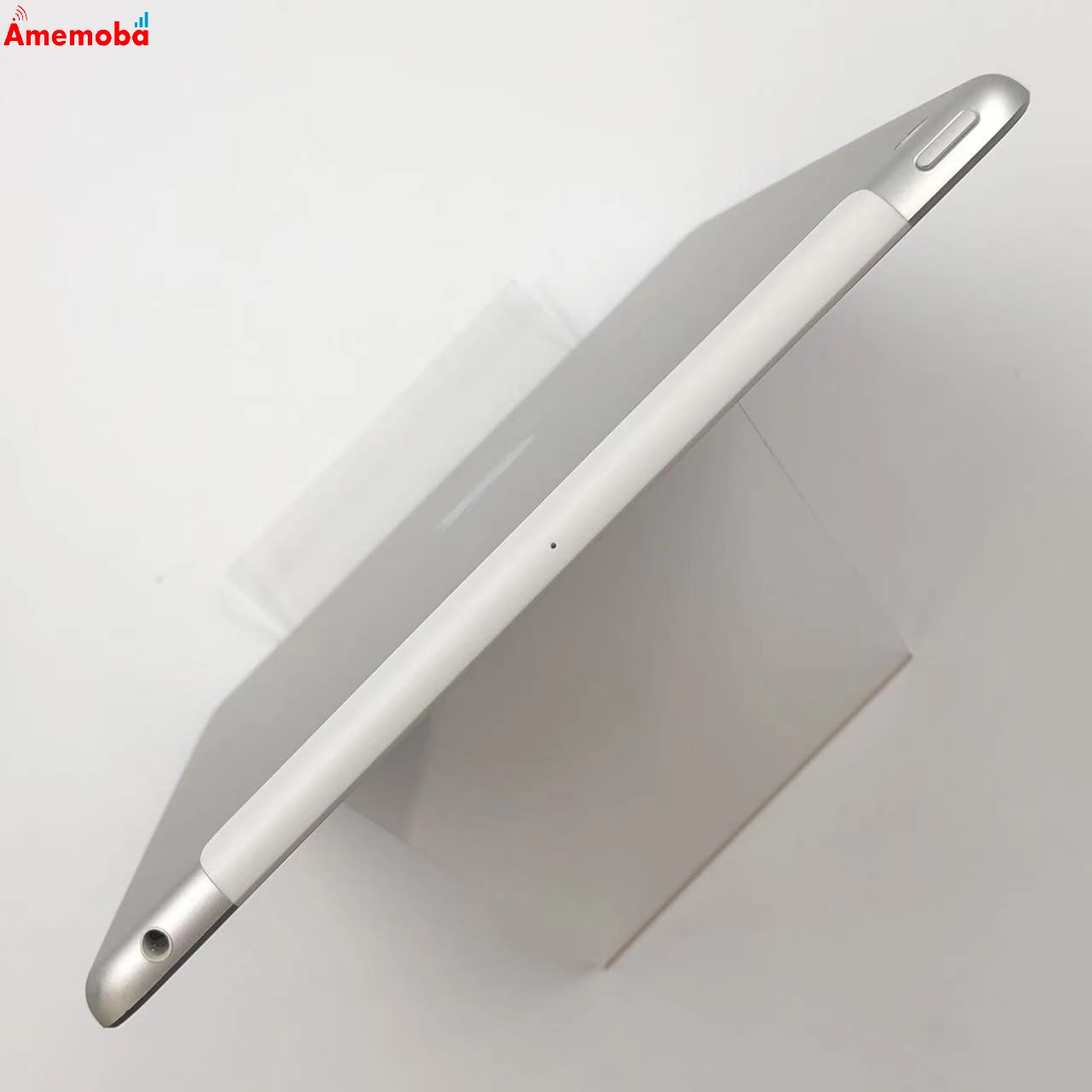 iPad 第9世代 64GB NK493J/A docomo版SIMフリー
