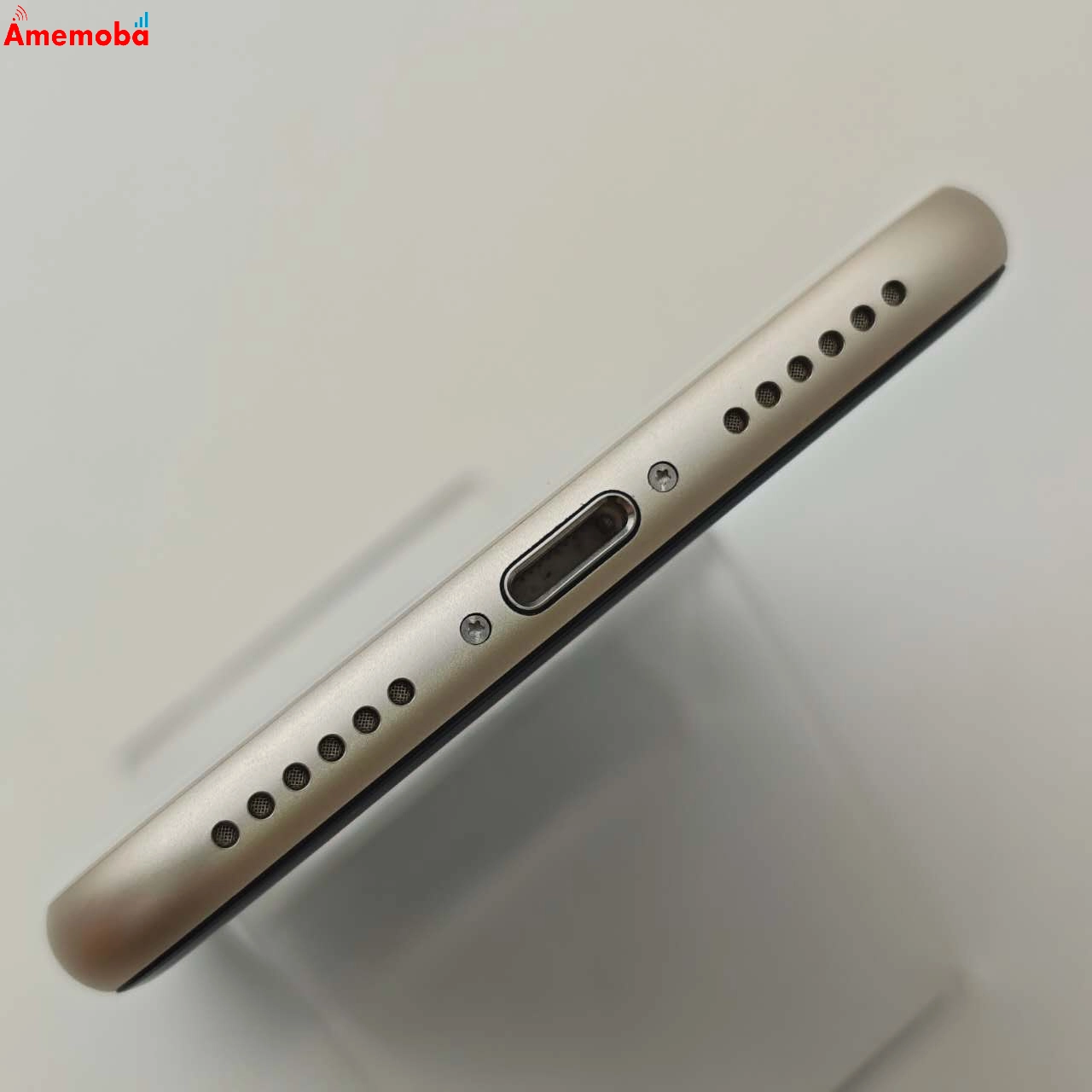 iPhoneSE 第3世代 64GB スターライト MMYD3J/A AU版SIMフリー 極