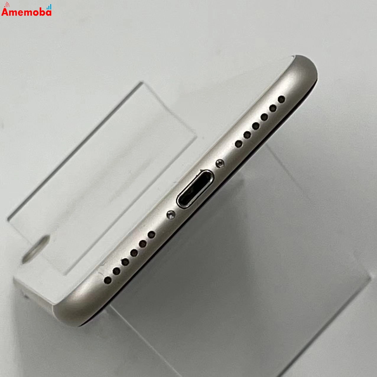 iPhoneSE 第3世代 64GB スターライト MMYD3J/A Apple版SIMフリー 美品