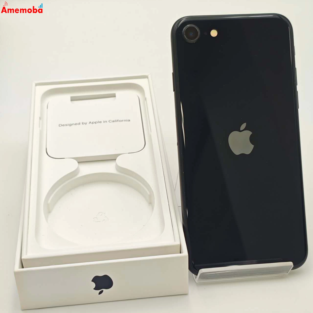 iPhoneSE 第3世代 64GB ミッドナイト MMYC3J/A docomo版SIMフリー 美品