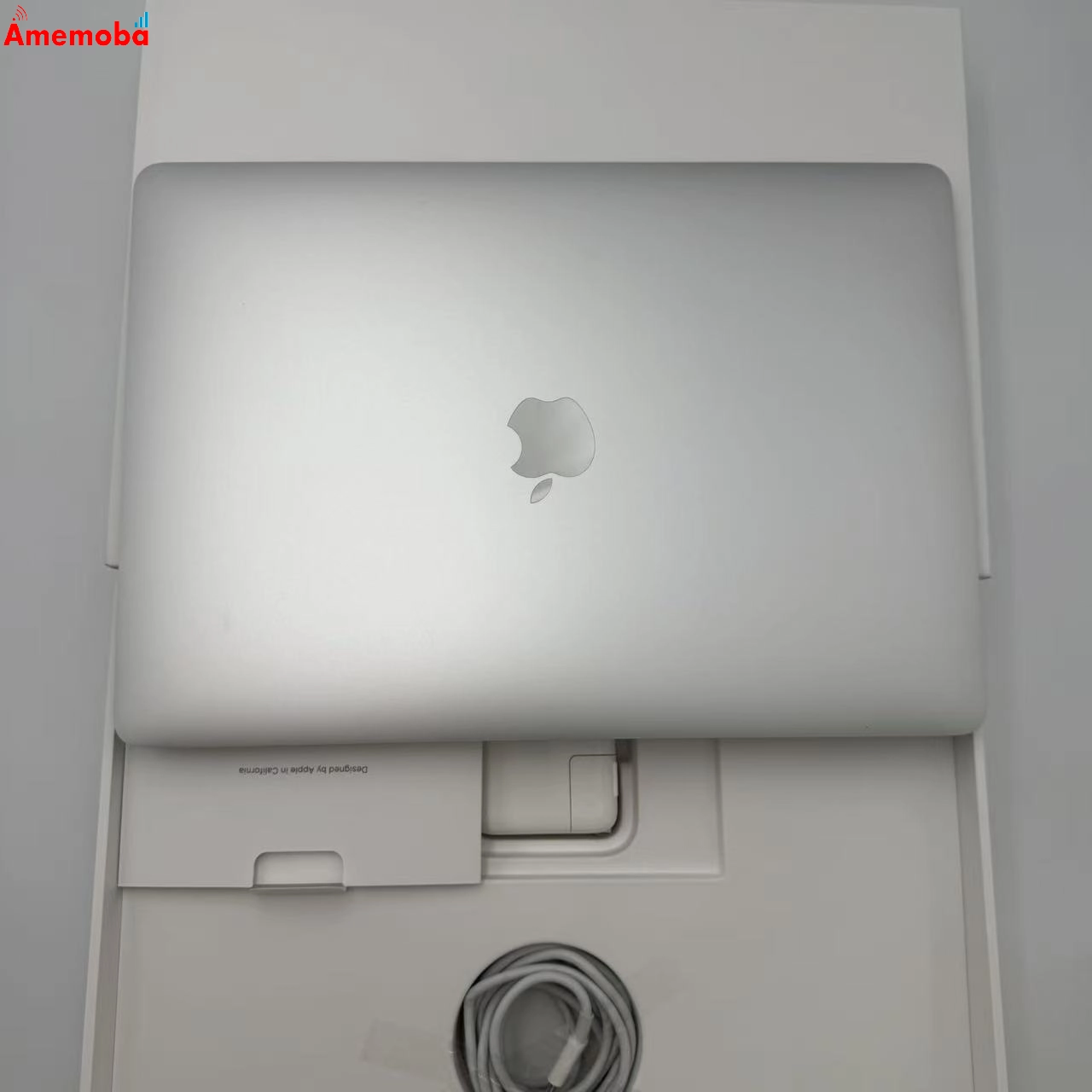 MacBook Air 13インチ Late2020 Apple M1 8GB/512GB シルバー MGNA3J/A 美品