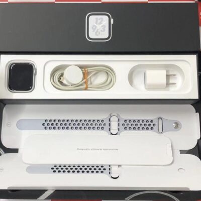Apple Watch Series 4 GPS + Cellularモデル  44mm MTXK2J/A A2008