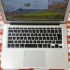 Macbook Air 13インチ 2017 1.8GHz Intel Core i5 8GB 256GB A1466-上部
