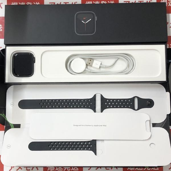Apple Watch SE GPSモデル Nike 44mm MYYK2J/A A2352 美品 | 中古 ...