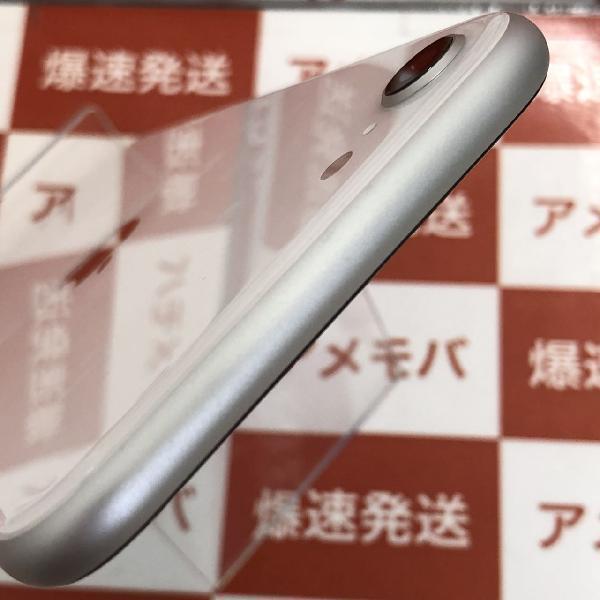 iPhoneSE 第2世代 docomo版SIMフリー 128GB MHGU3J/A A2296 極美品