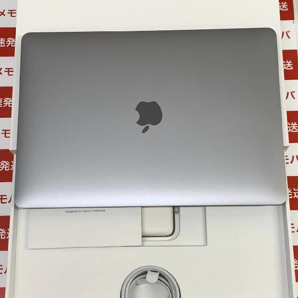 美品　MacBook Air 2020  8GB 256GB