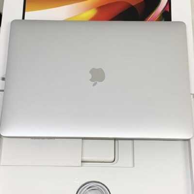 MacBook Pro 13インチ 2019 Thunderbolt 3ポートx 4 2.4GHz ...