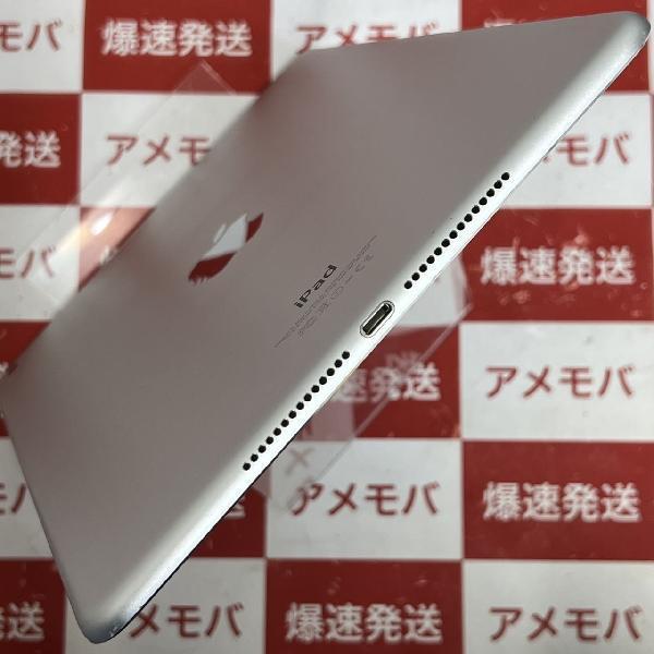 スマホ/家電/カメラApple iPad Air2 Wi-Fiモデル32GBシルバーMNV62J/A