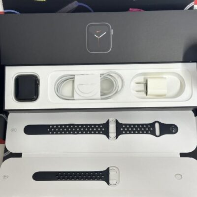 Apple Watch Series 5 GPSモデル  Nike 40mm MX3T2J/A A2092