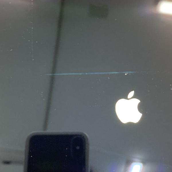 Macbook (Retina, 12-inch, 2017) 1.2GHz デュアルコアIntel Core m3 8GB 256GB-裏