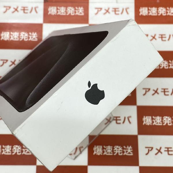 SIMフリー】iPhone5 64Ｇ 輸入品 Apple 海外国内使用可能【商談中】