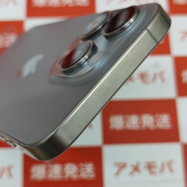 iPhone15 Pro au版SIMフリー 128GB MTU93J/A A3101 極美品-上部
