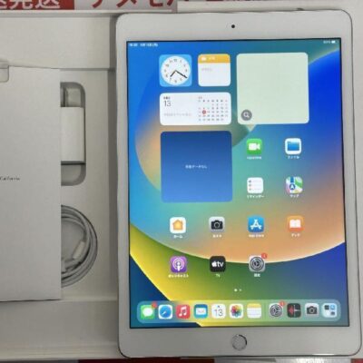 iPad 第8世代 Wi-Fiモデル 128GB MYLE2J/A A2270 極美品
