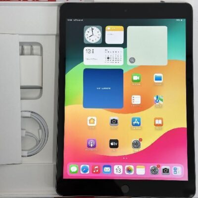 iPad 第9世代 Wi-Fiモデル 64GB MK2K3J/A A2602 極美品