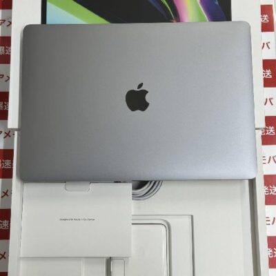 MacBook Pro 13インチ M2 2022  8GB 1TB A2338 極美品