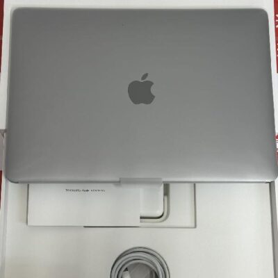 MacBook Air Retina 13インチ 2020  1.1GHz Core i3 8GB 256GB A2179 新品同様
