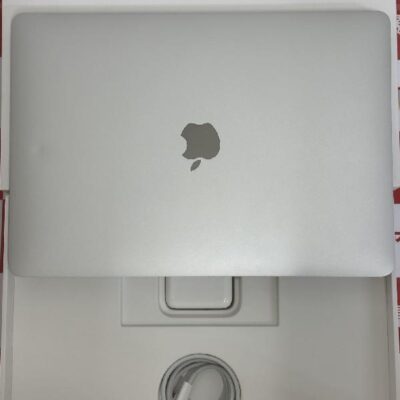 MacBook Air Retina 13インチ 2020  1.1GHz Core i3 8GB 256GB A2179 美品