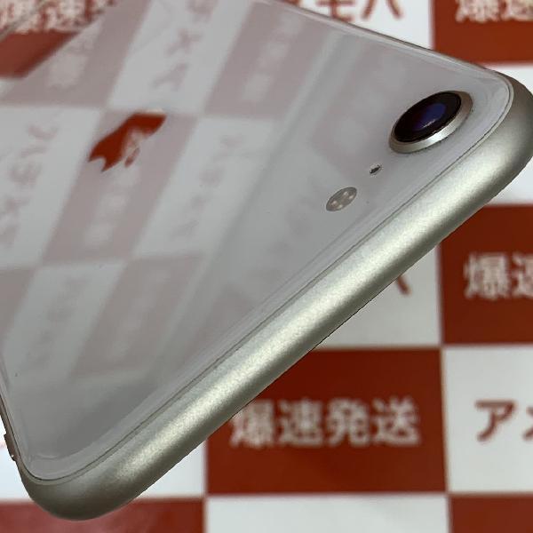 iPhoneSE 第3世代 au版SIMフリー 64GB MMYD3J/A A2782 極美品-上部