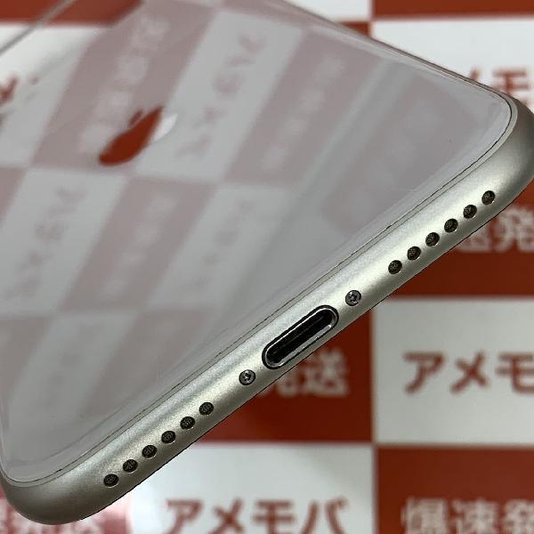 iPhoneSE 第3世代 au版SIMフリー 64GB MMYD3J/A A2782 美品-下部