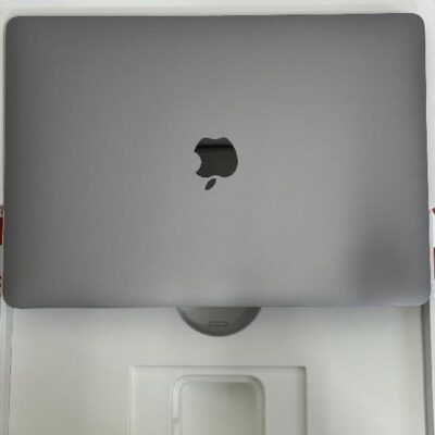 MacBook Air Retina 13インチ 2020  1.1GHz Core i3 8GB 256GB A2179 美品