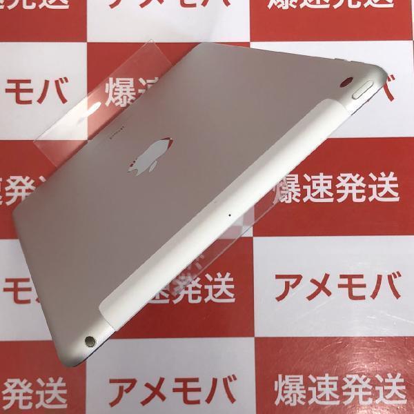 iPad 第5世代 docomo版SIMフリー 32GB MP1L2J/A A1823 極美品-上部