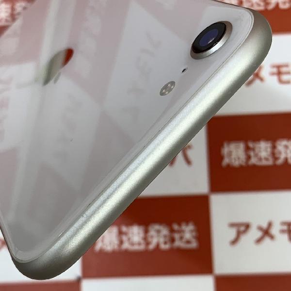 iPhoneSE 第3世代 docomo版SIMフリー 128GB MMYG3J/A A2782 美品-上部