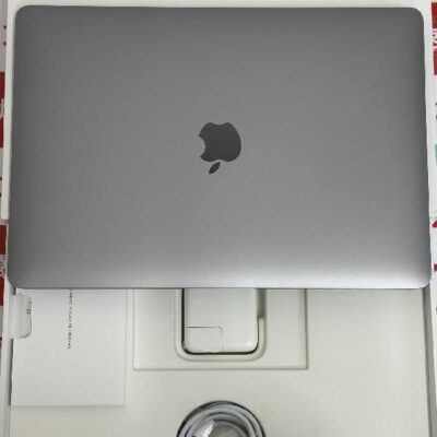 MacBook Air M1 2020  8GB 256GB A2337 極美品