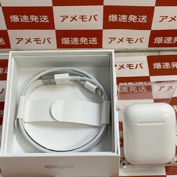 Apple 重たい AirPods with Charging Case 第2世代 M…