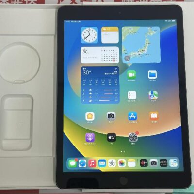 iPad 第8世代 Wi-Fiモデル 32GB MYL92J/A A2270 極美品