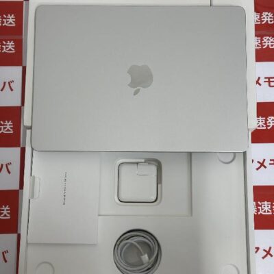 MacBook Air M2 2022  8GB 256GB A2681 新品同様