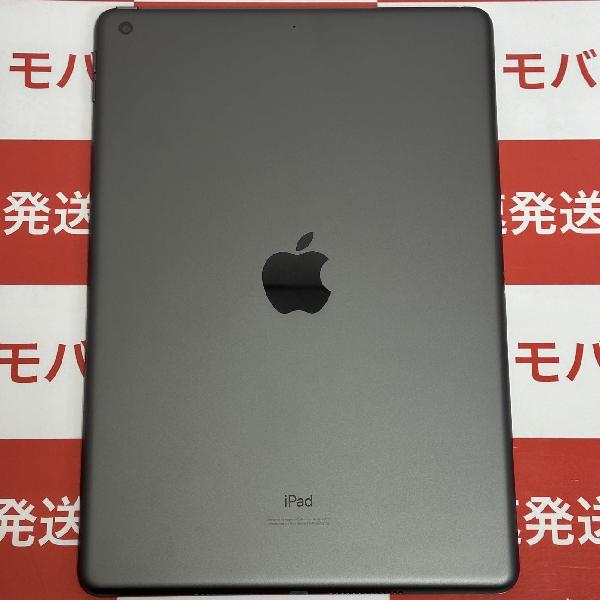 iPad 第8世代 Wi-Fiモデル 32GB MYL92J/A A2270 極美品-裏