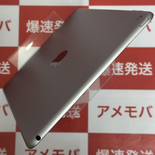 iPad Air 第2世代 Wi-Fiモデル 128GB MGTX2J/A A1566 美品-上部