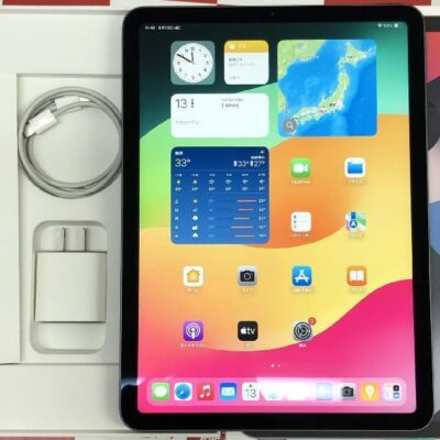 iPad Air 第4世代 Wi-Fiモデル 64GB MYFM2J/A A2316 極美品