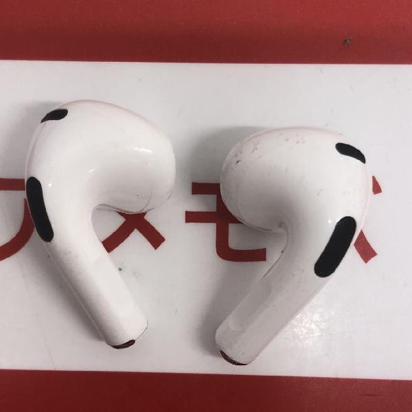 Apple AirPods 第3世代 Lightning充電ケース付き MPNY3J/A-下部