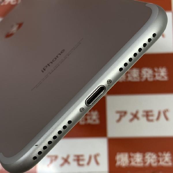 iPhone7 Plus au版SIMフリー 32GB MNRA2J/A A1785 美品-下部