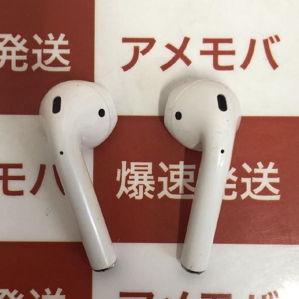 Apple AirPods 第2世代 with Charging Case MV7N2J/A MV7N2J/A-下部