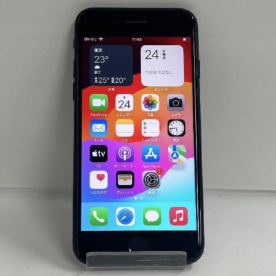 iPhoneSE 第3世代 au版SIMフリー 64GB MMYC3J/A A2782