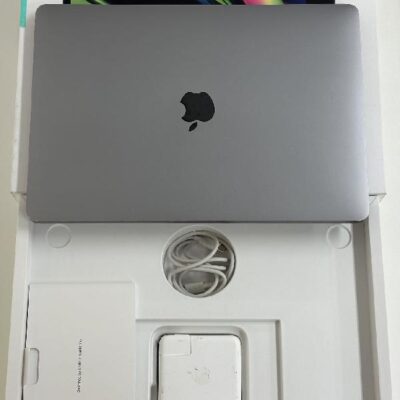 MacBook Pro 13インチ M1 2020  8GB 256GB A2338