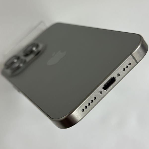 iPhone15 Pro Apple版SIMフリー 256GB MTUF3J/A A3101 極美品-下部