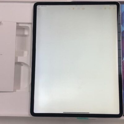 iPad Pro 12.9インチ 第4世代 Wi-Fiモデル 256GB MXAU2J/A A2229 訳あり品