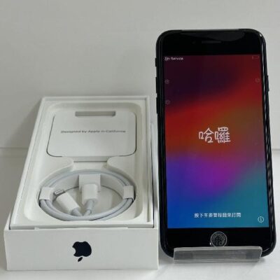 iPhoneSE 第3世代 docomo版SIMフリー 64GB MMYC3J/A A2782 未使用品